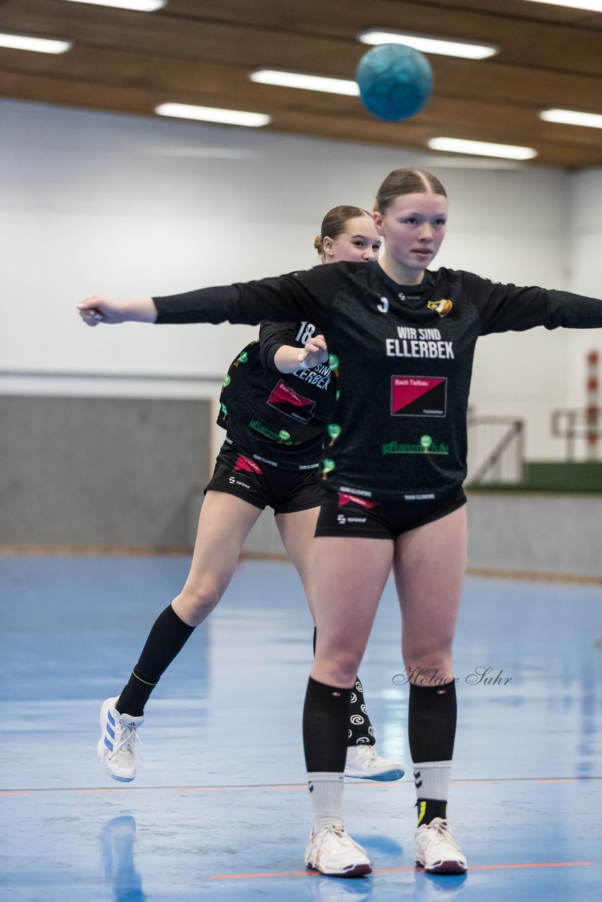 Bild 194 - wBJ TSV Ellerbek - TSV Uetersen : Ergebnis: 15:10